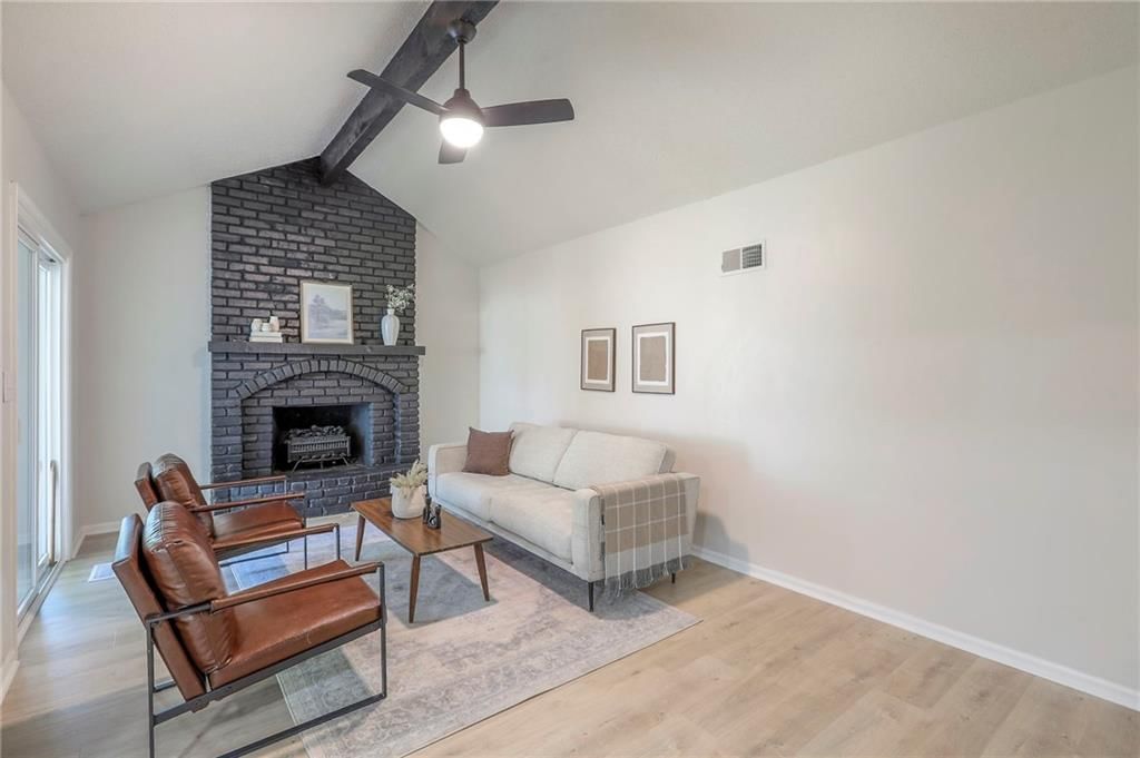 8721 N Campbell Street — photo 10