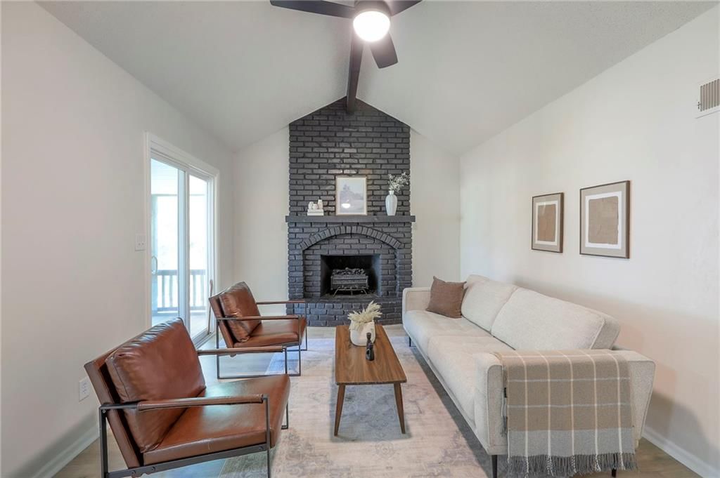 8721 N Campbell Street — photo 12