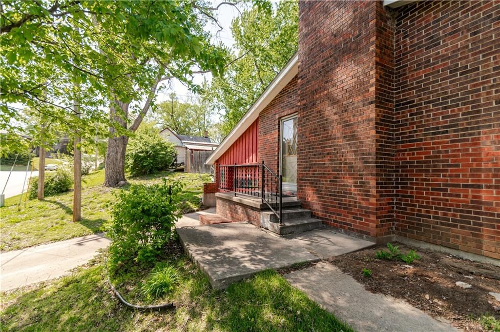 1219 Julia Street — photo 5