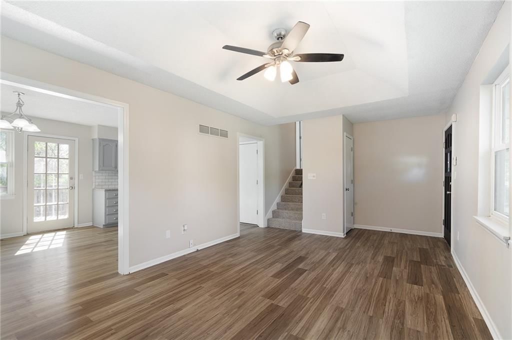 615 SE Westwind Drive — photo 11