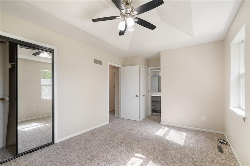 615 SE Westwind Drive — photo 13
