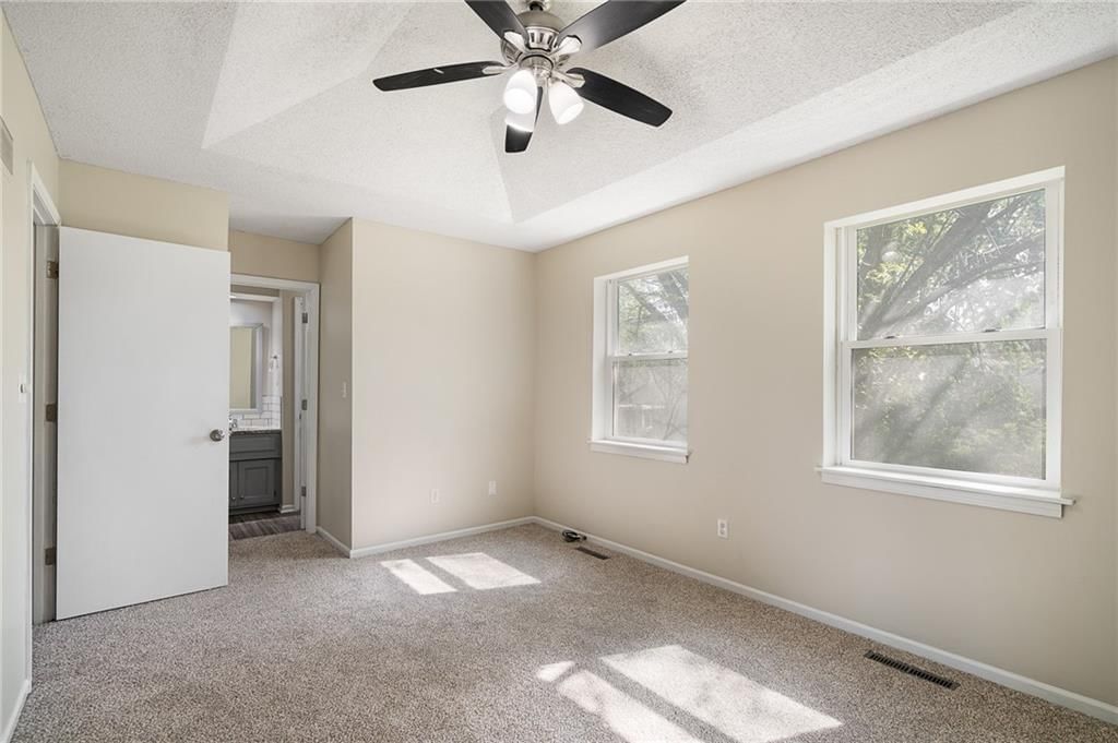 615 SE Westwind Drive — photo 14