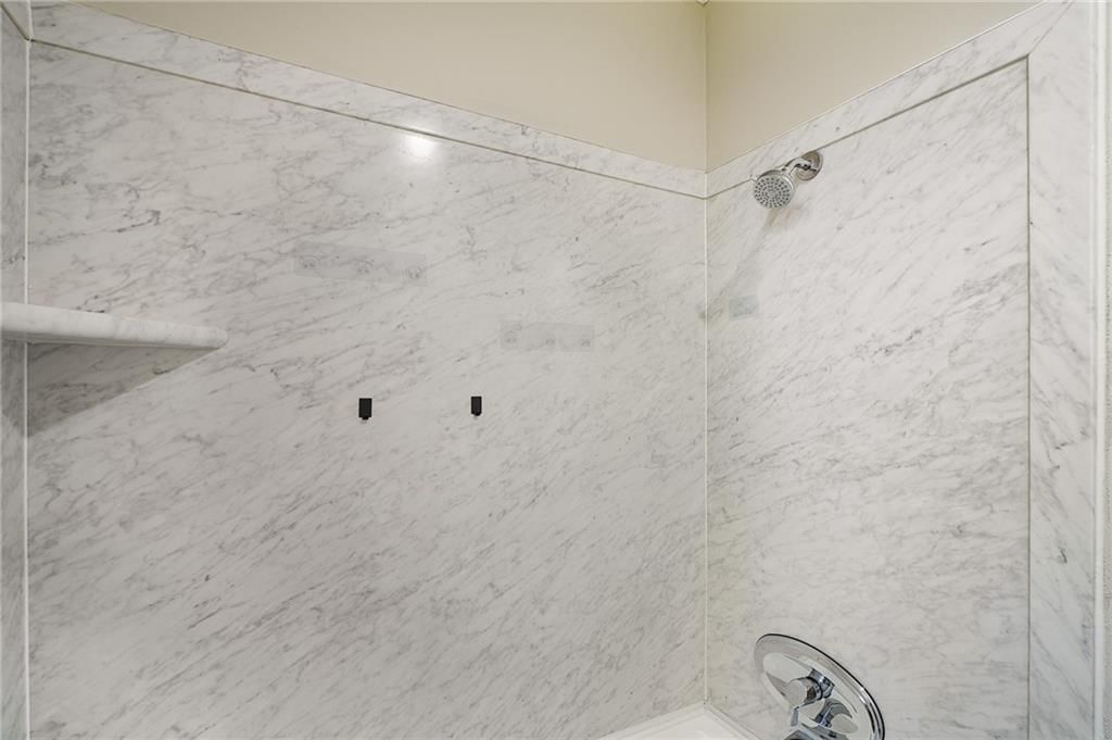 615 SE Westwind Drive — photo 16
