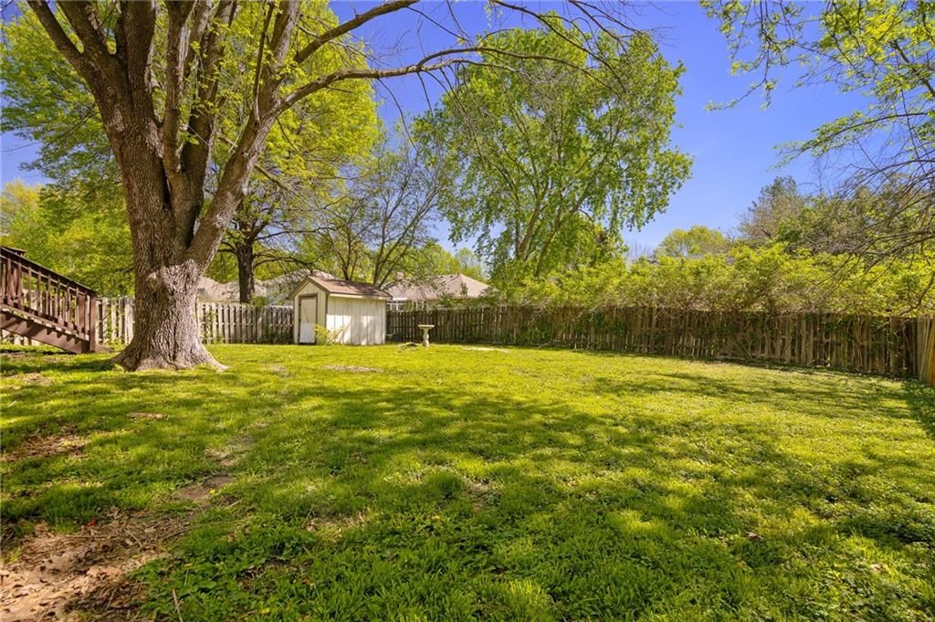 615 SE Westwind Drive — photo 29