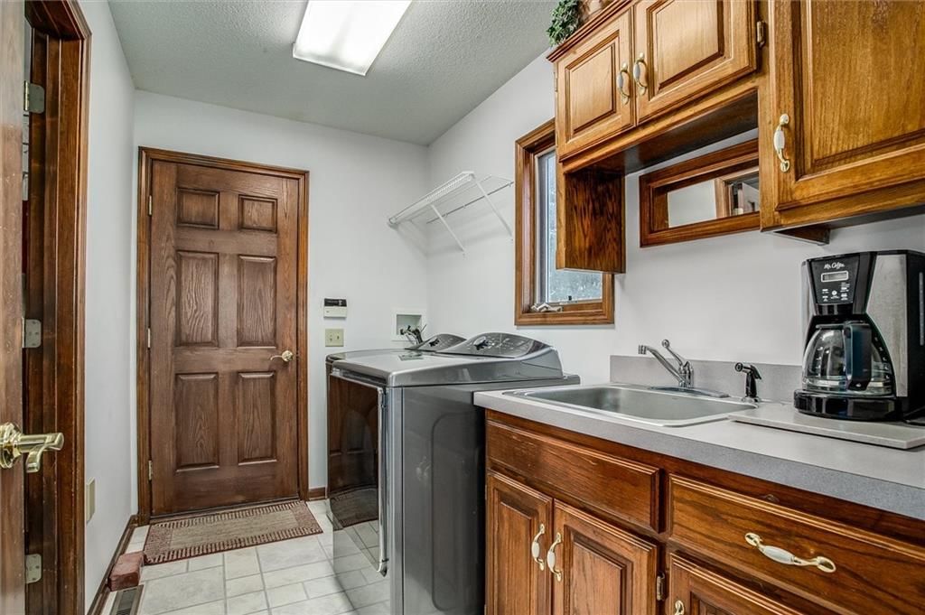 3316 S Victoria Drive — photo 13