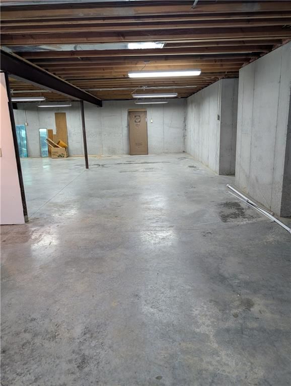 3316 S Victoria Drive — photo 24