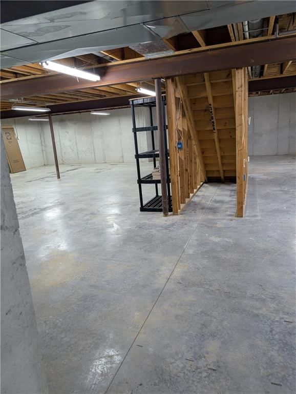 3316 S Victoria Drive — photo 26