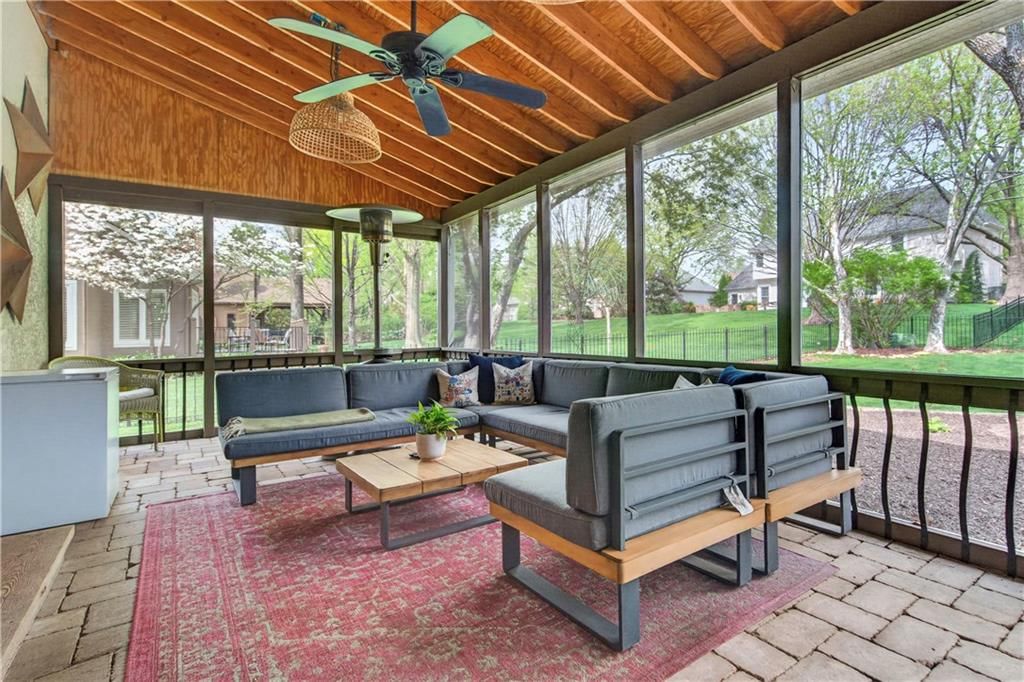 13118 Lamar Avenue — photo 11