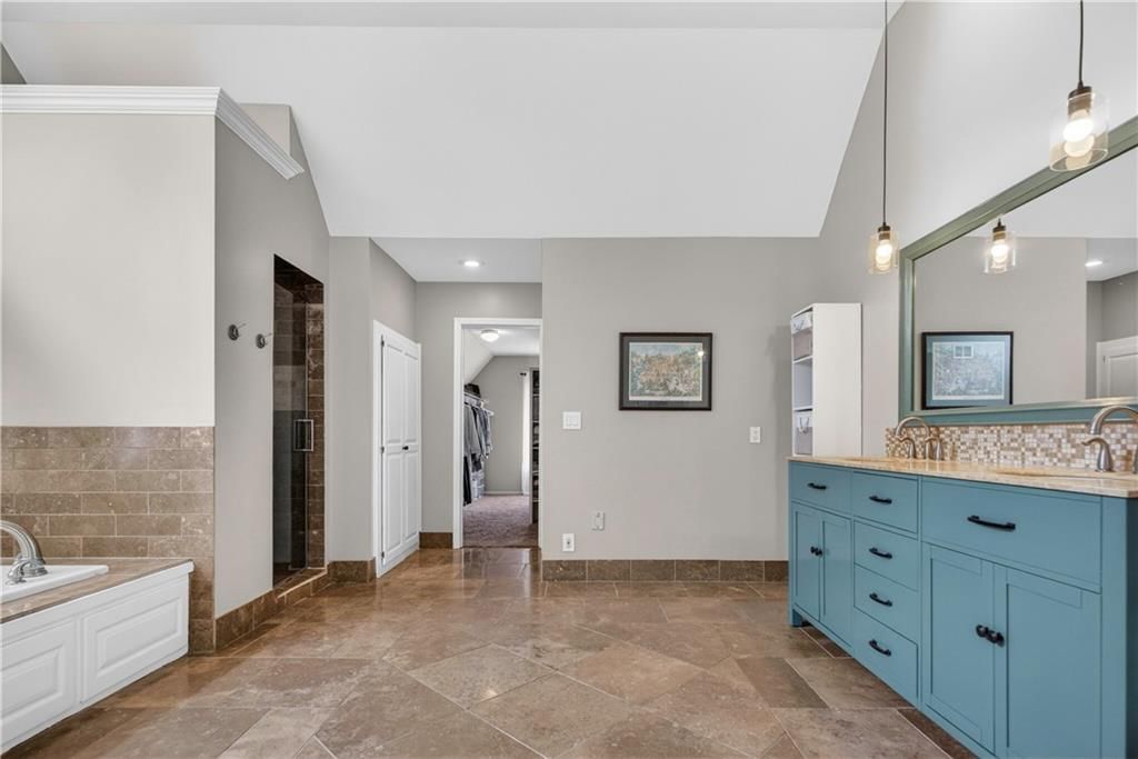 13118 Lamar Avenue — photo 40