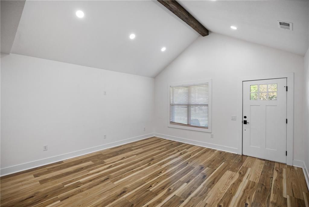 502 E Arthur Street — photo 4