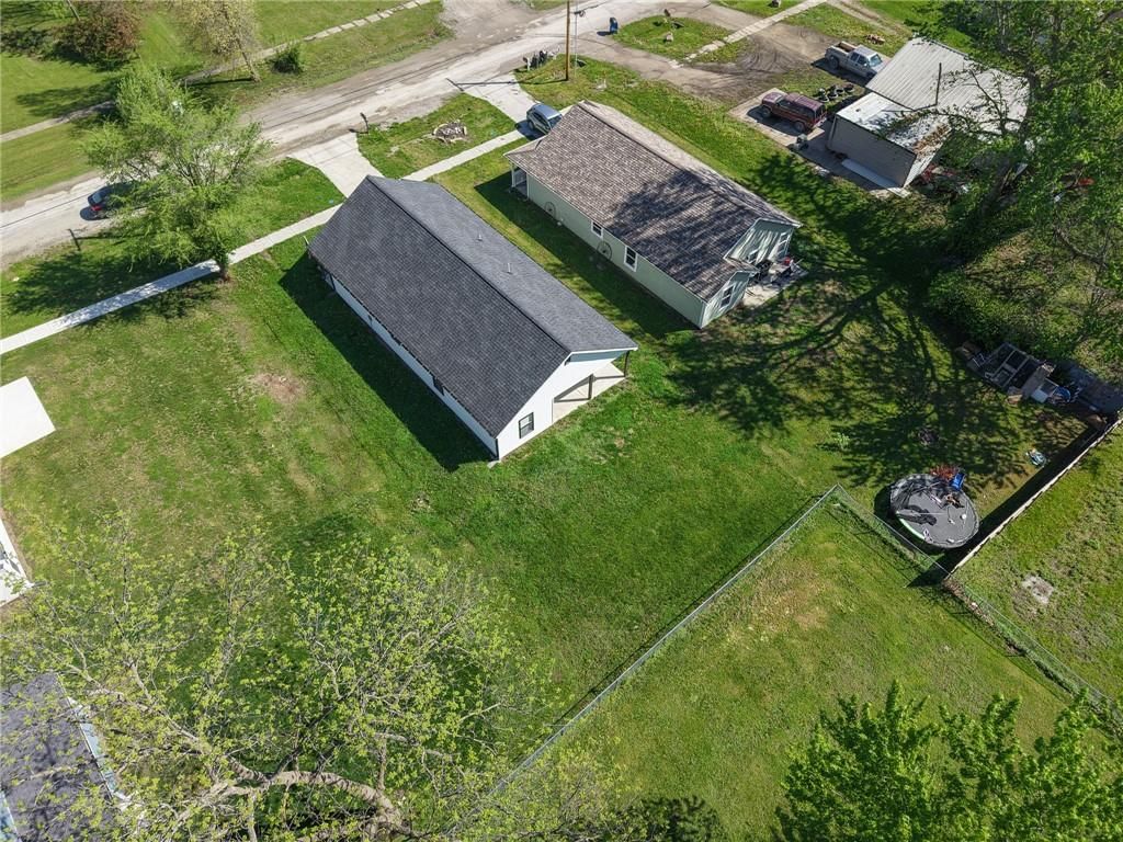 502 E Arthur Street — photo 26