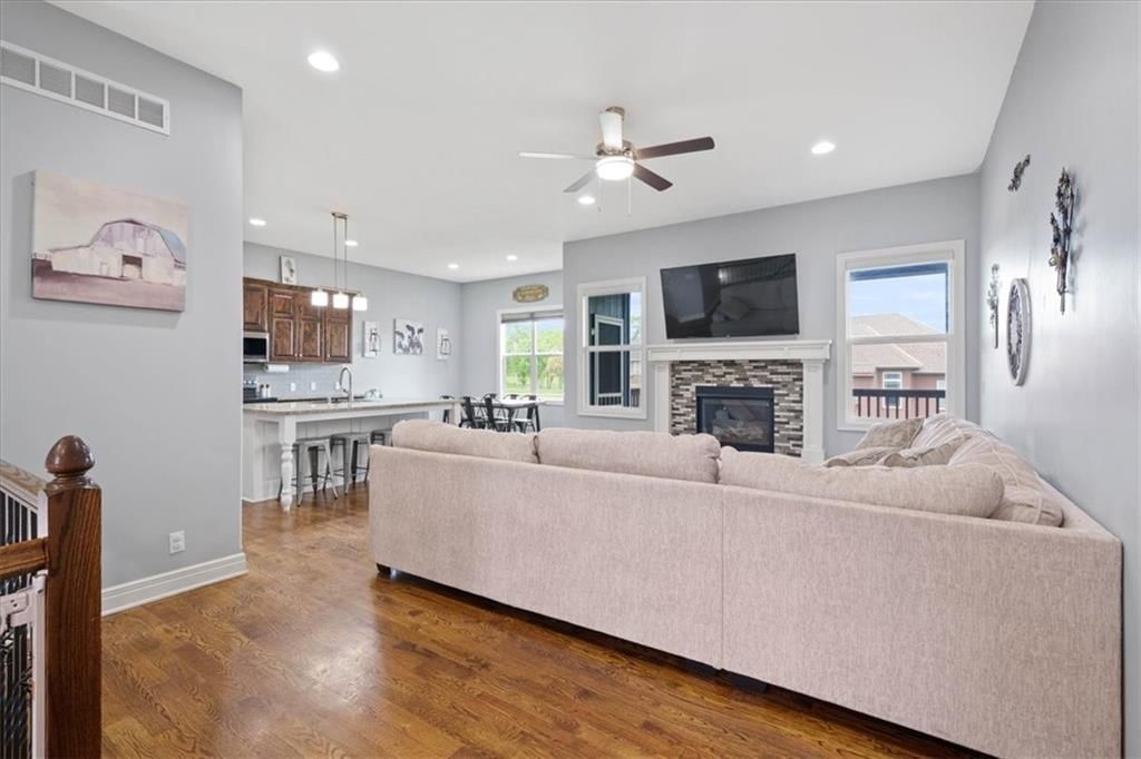 16746 Ruby Way — photo 4