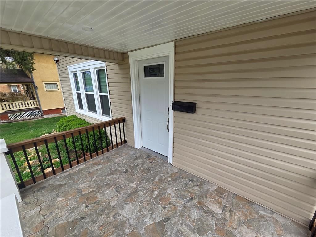 2807 Edmond Street — photo 2