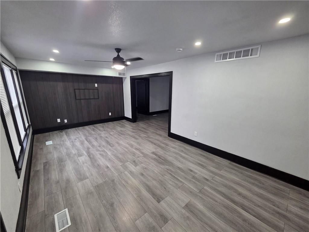 2807 Edmond Street — photo 3