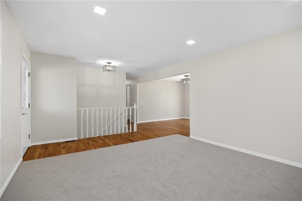 1800 Country Club Drive — photo 9