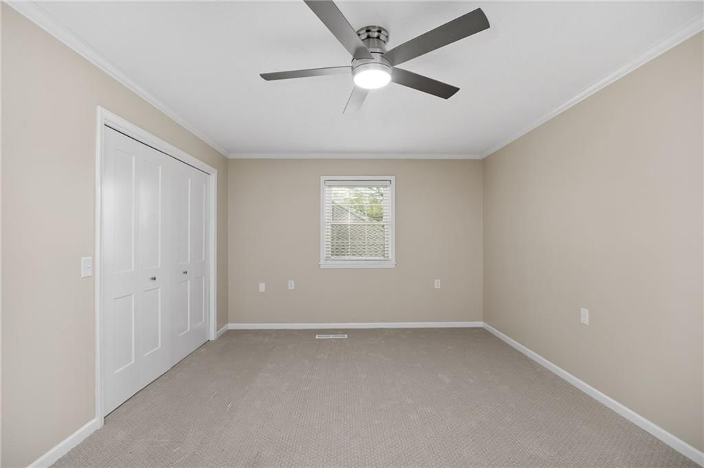 1800 Country Club Drive — photo 15