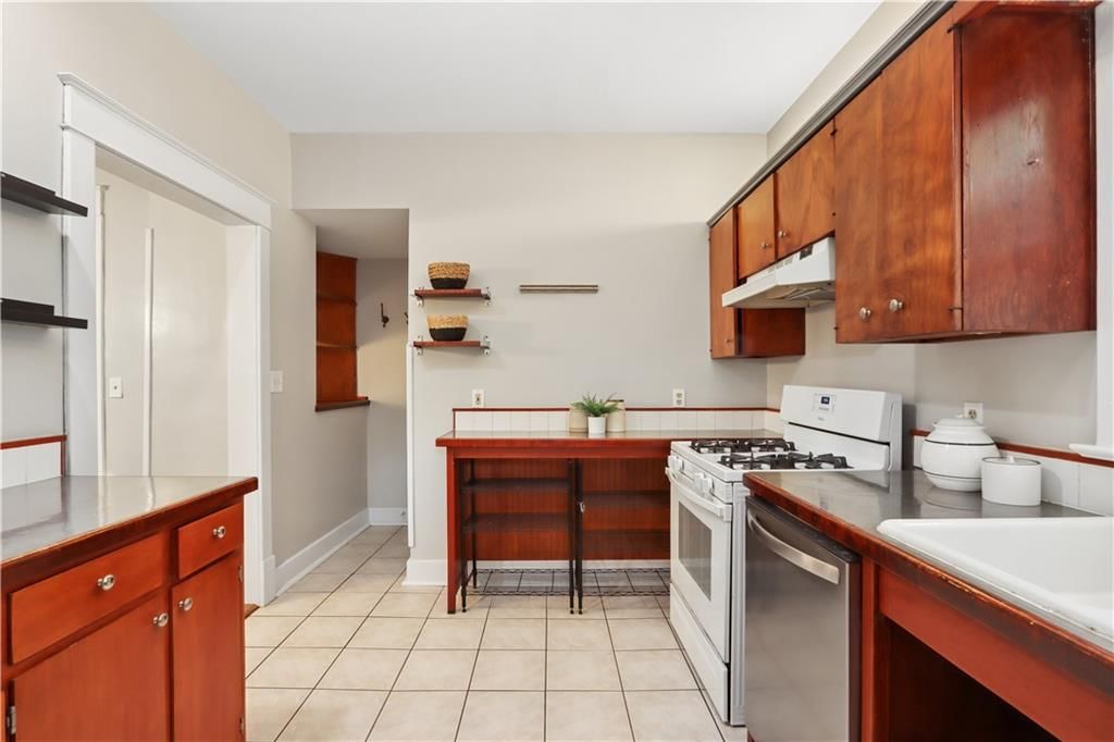 4125 Charlotte Street — photo 13
