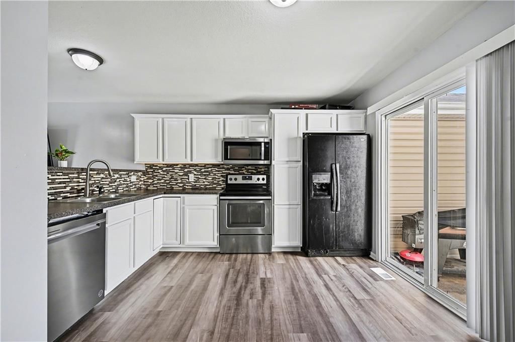 8156 N Oakley unit 17-D Avenue — photo 7