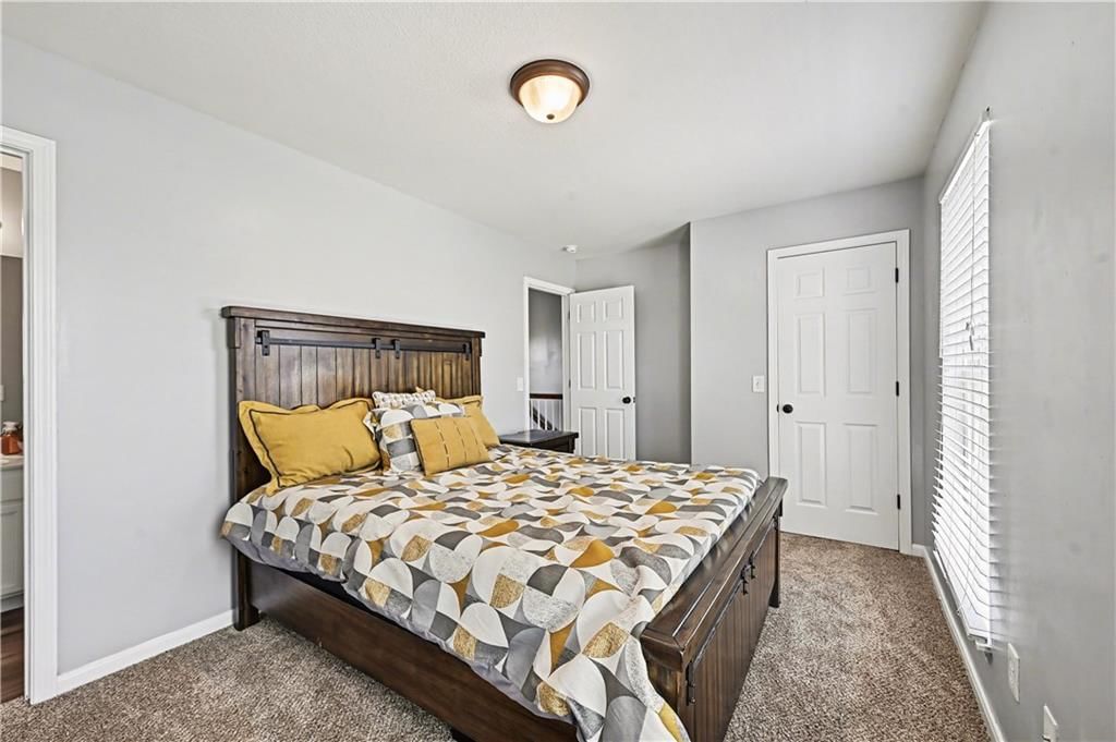 8156 N Oakley unit 17-D Avenue — photo 10