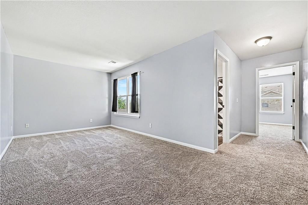 8156 N Oakley unit 17-D Avenue — photo 13