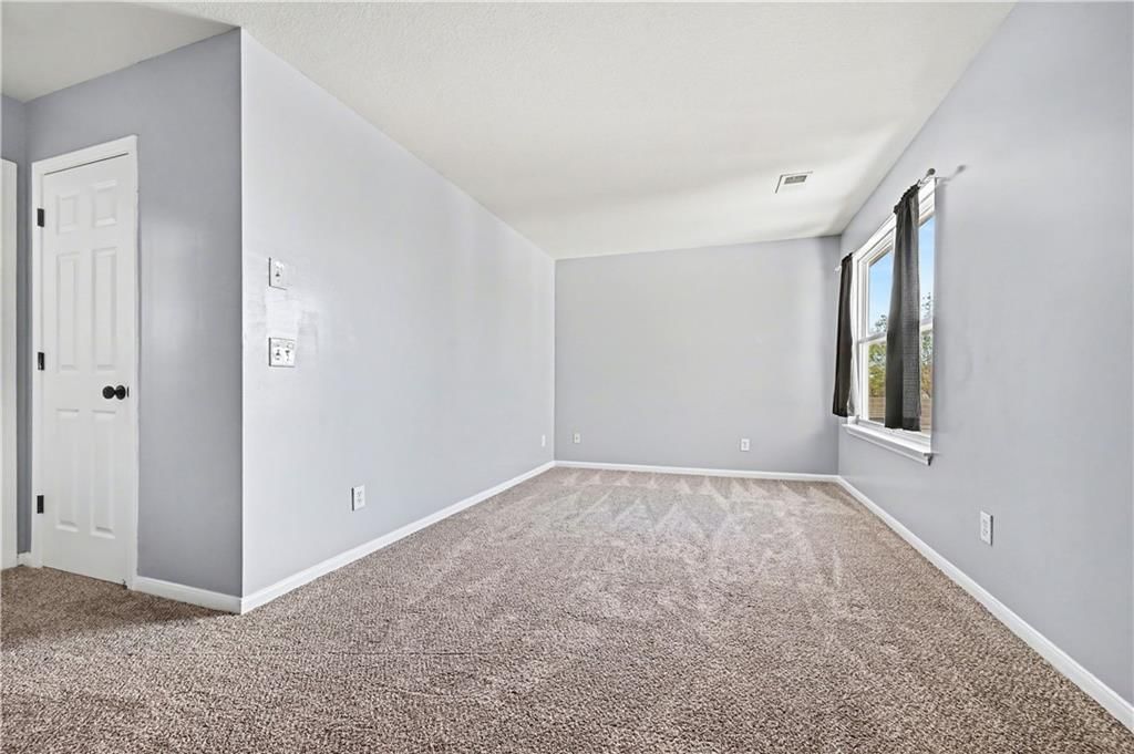 8156 N Oakley unit 17-D Avenue — photo 14