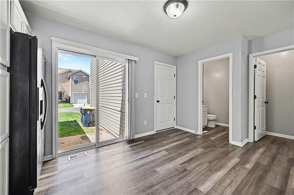 8156 N Oakley unit 17-D Avenue — photo 19