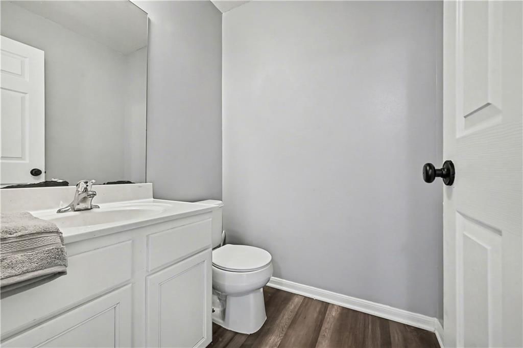 8156 N Oakley unit 17-D Avenue — photo 21