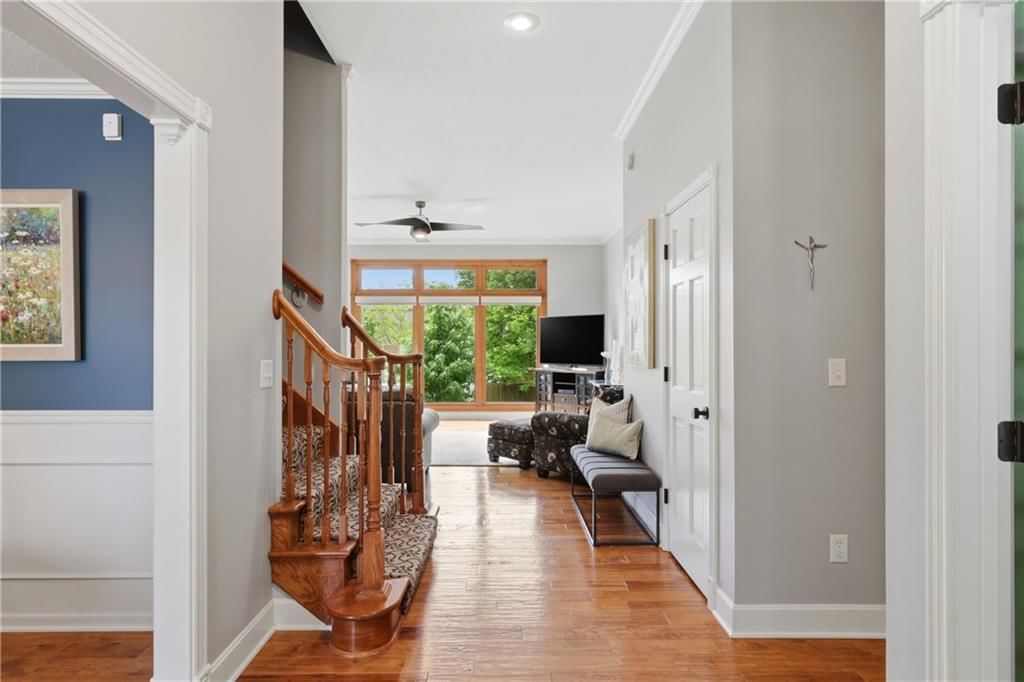 2905 SW Shrout Creek Drive — photo 3