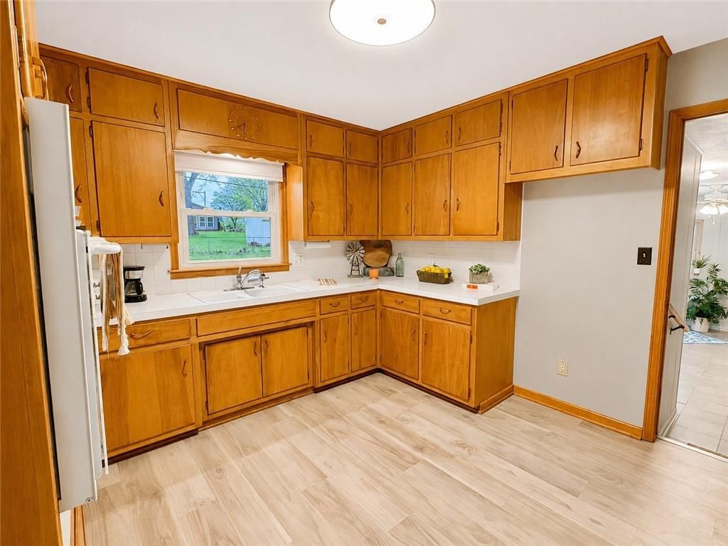 401 James Street — photo 11