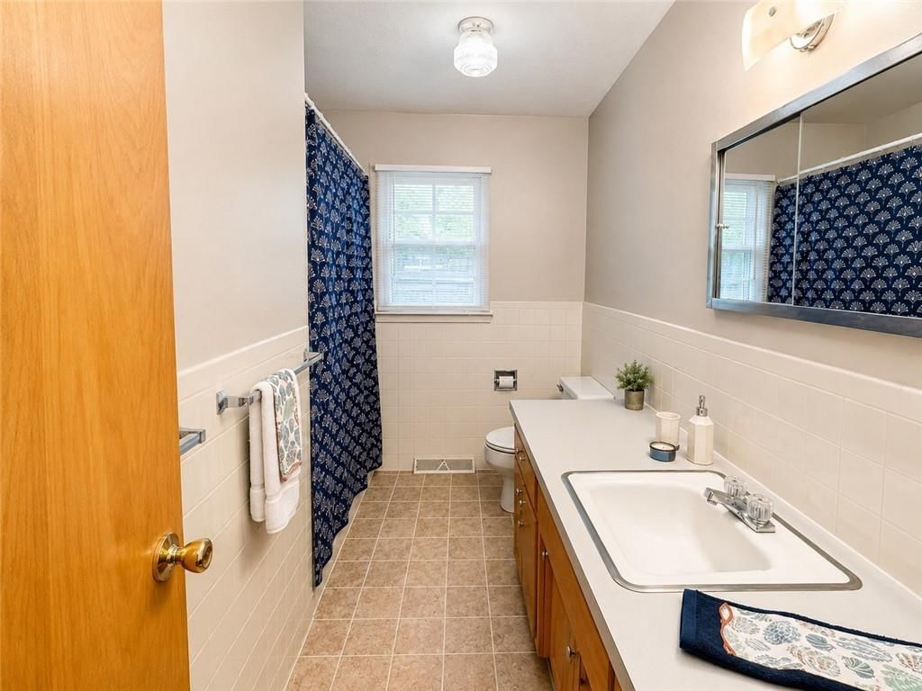 401 James Street — photo 24