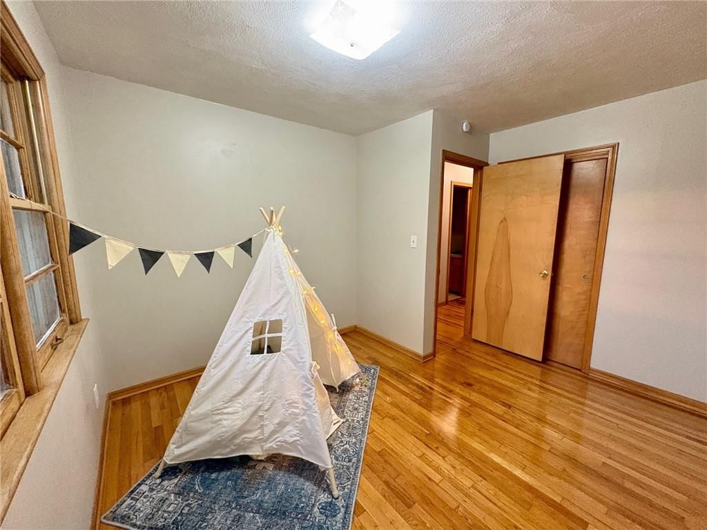 401 James Street — photo 26