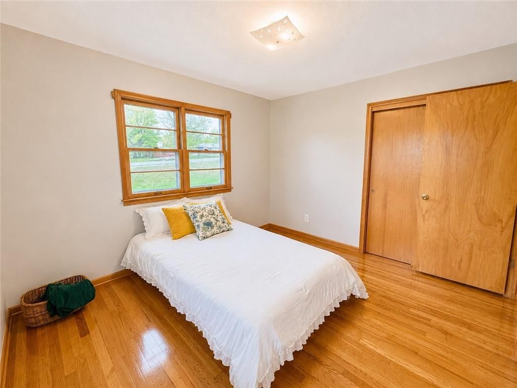 401 James Street — photo 30