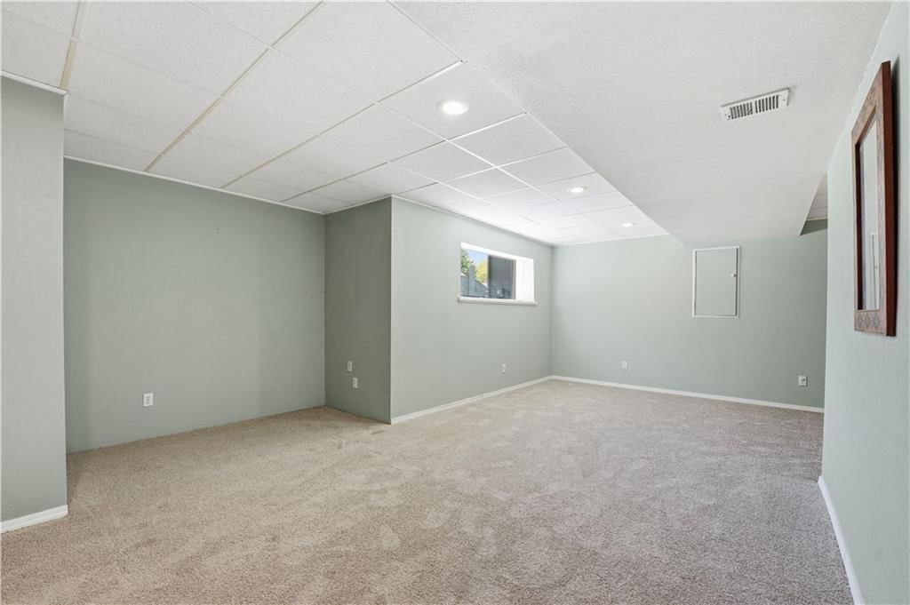 12129 Hardy Street — photo 49