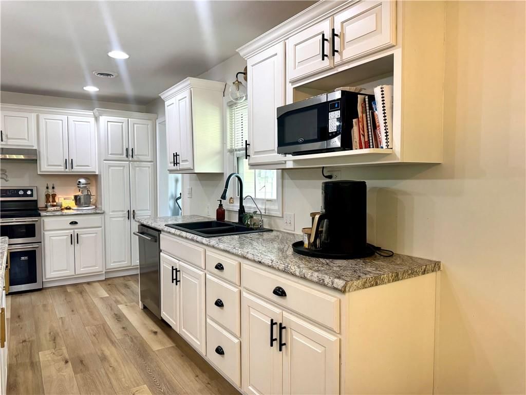 135 SE Mount Zion Road — photo 11