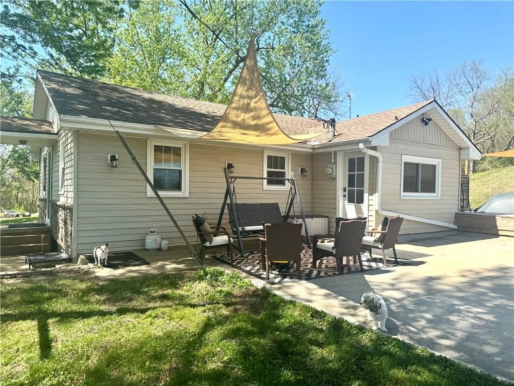 135 SE Mount Zion Road — photo 26