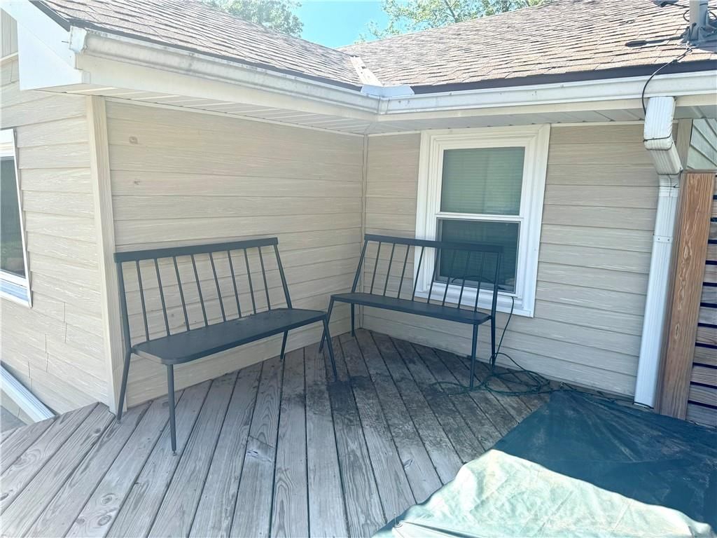 135 SE Mount Zion Road — photo 29