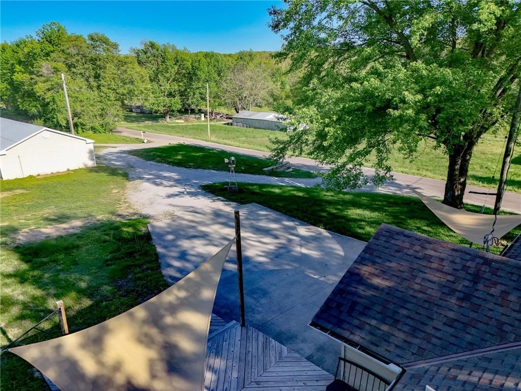 135 SE Mount Zion Road — photo 33