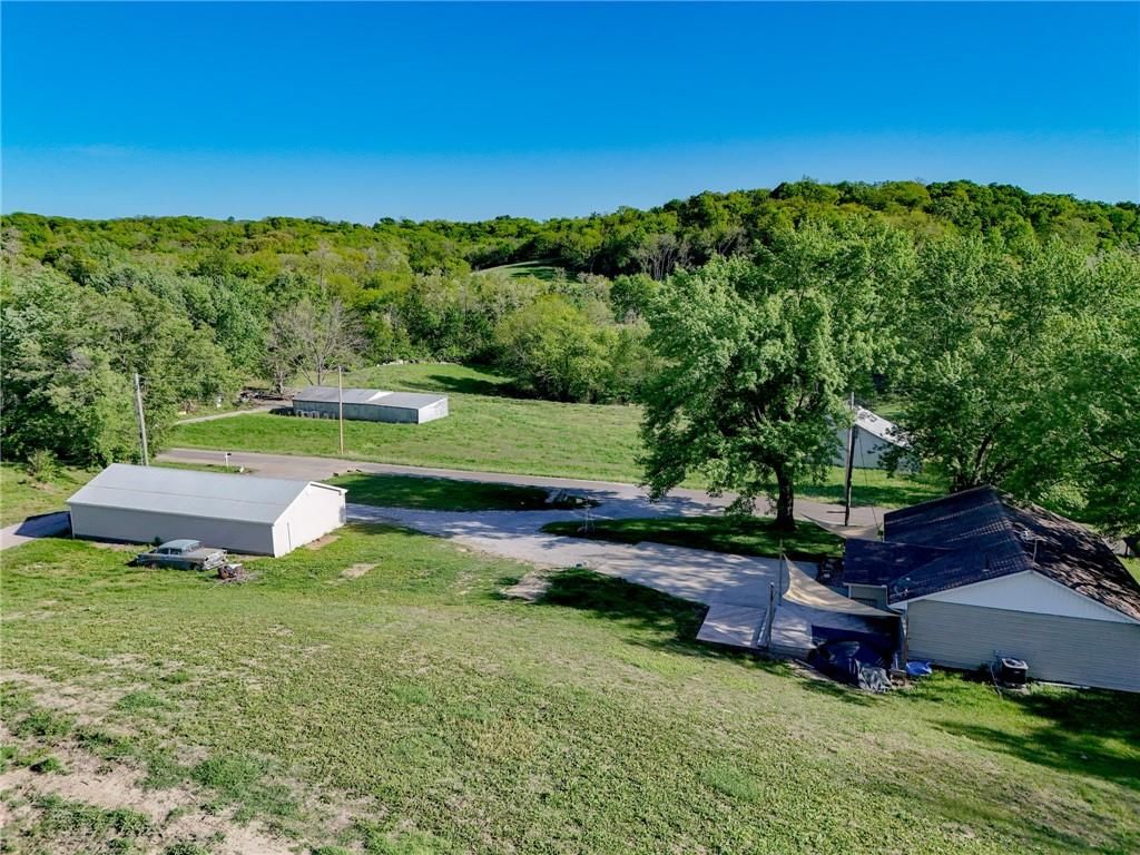 135 SE Mount Zion Road — photo 41