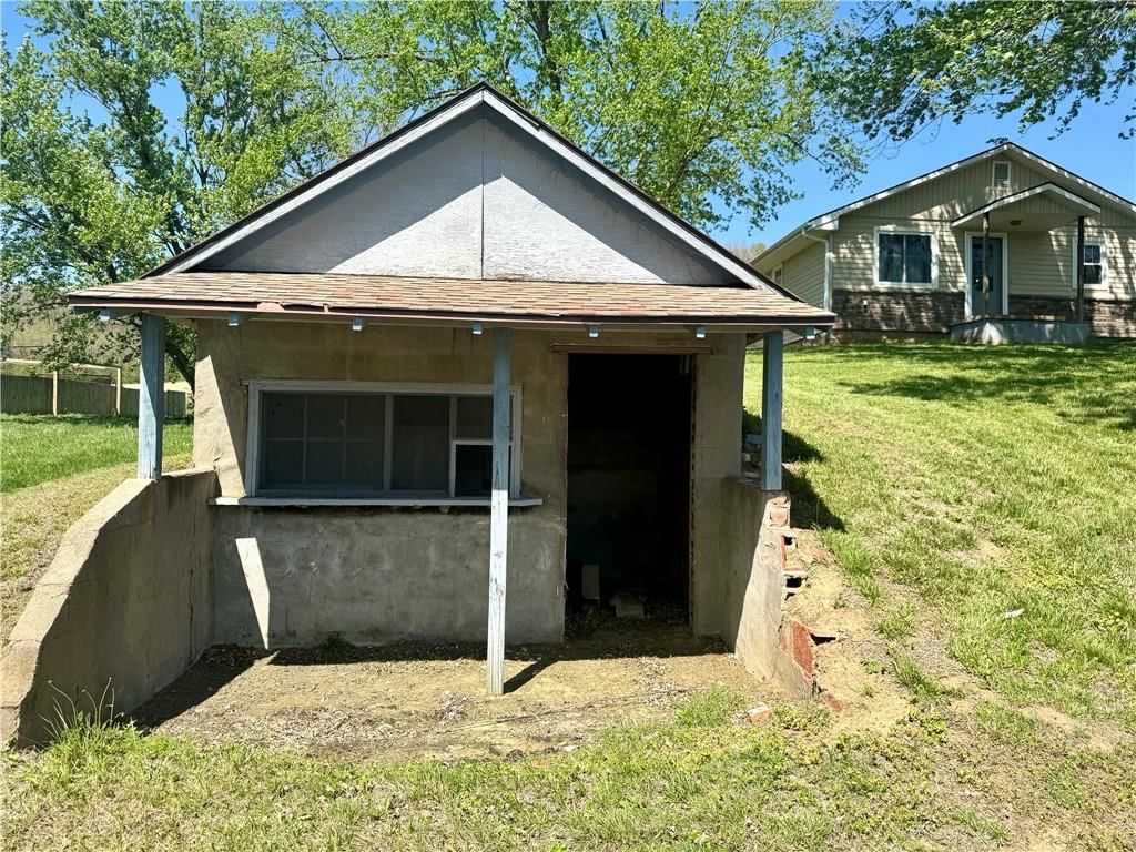 135 SE Mount Zion Road — photo 46
