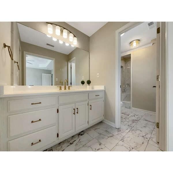 1718 Sunset Drive — photo 10