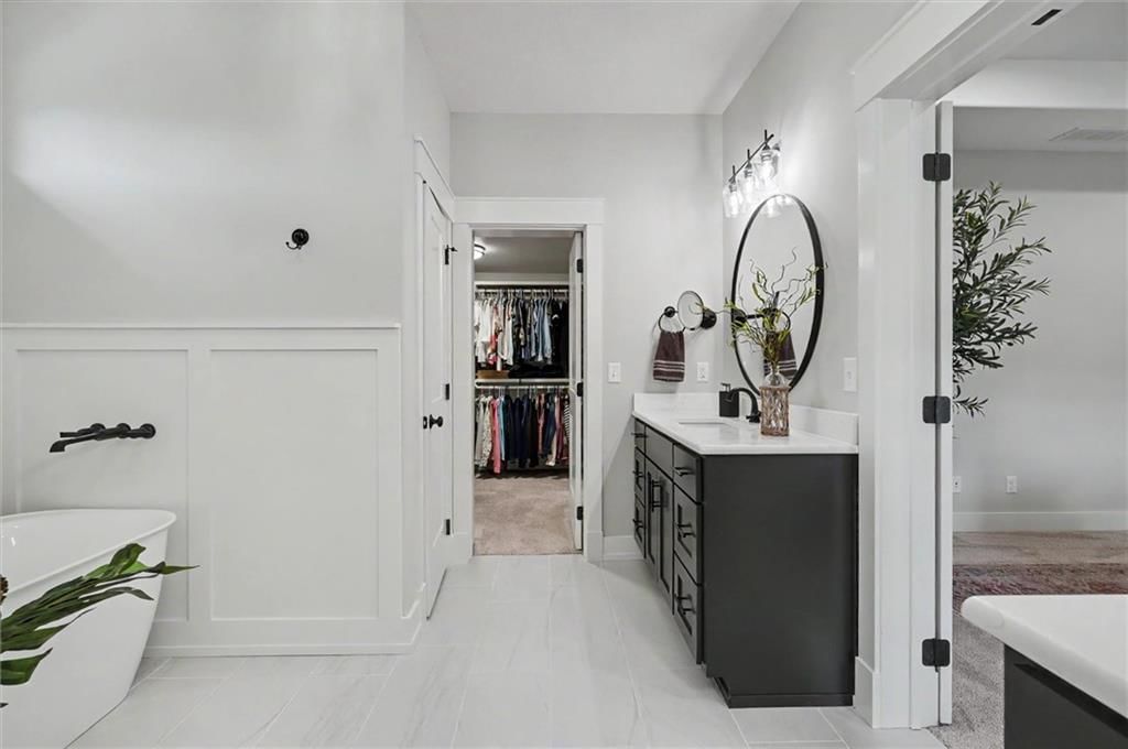 5818 Silverstone Drive — photo 32