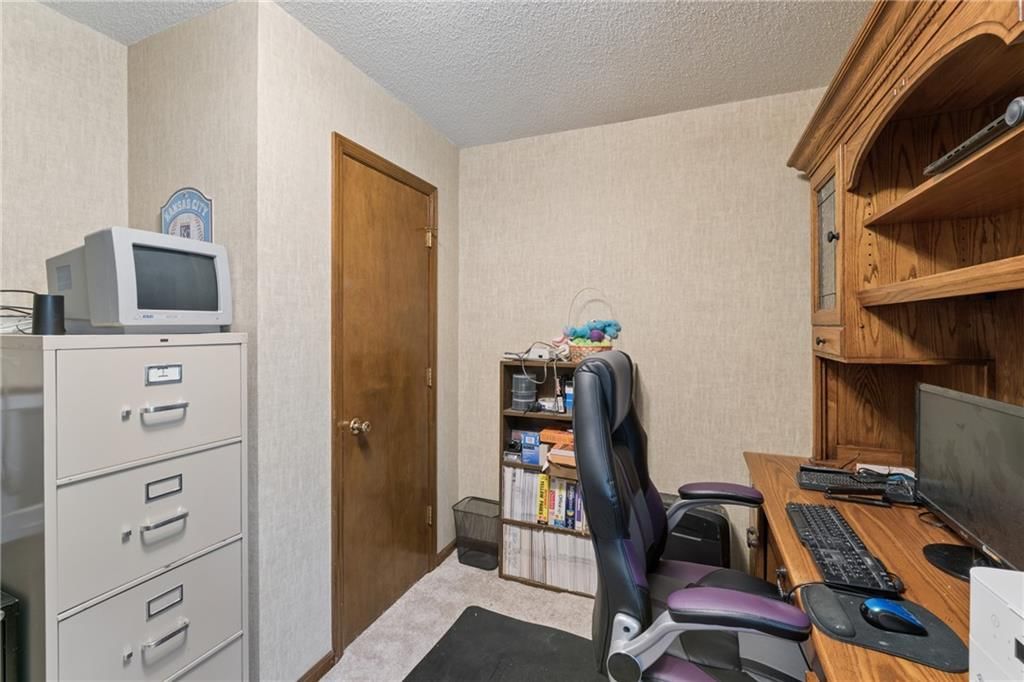 4728 Heintz Street — photo 33