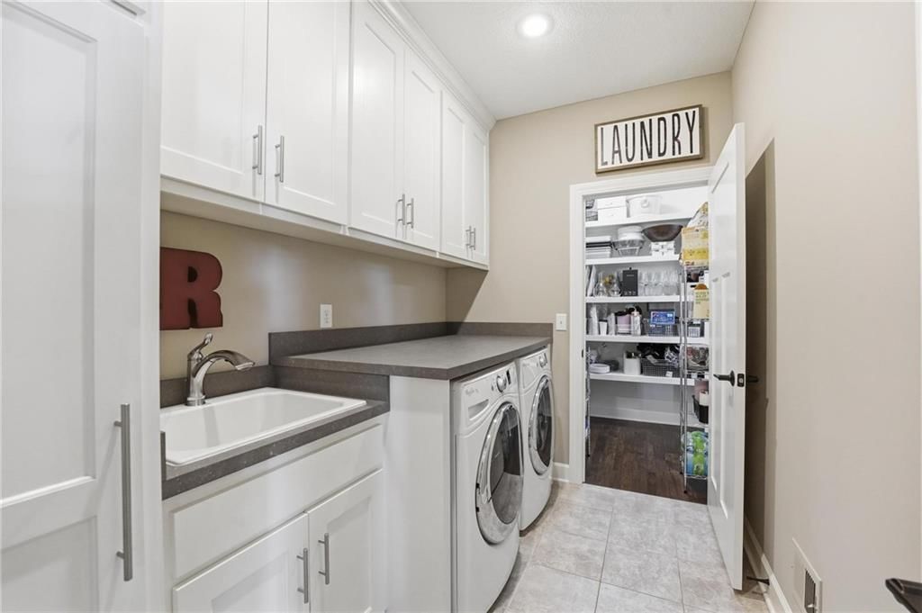 16421 Oakmont Street — photo 27