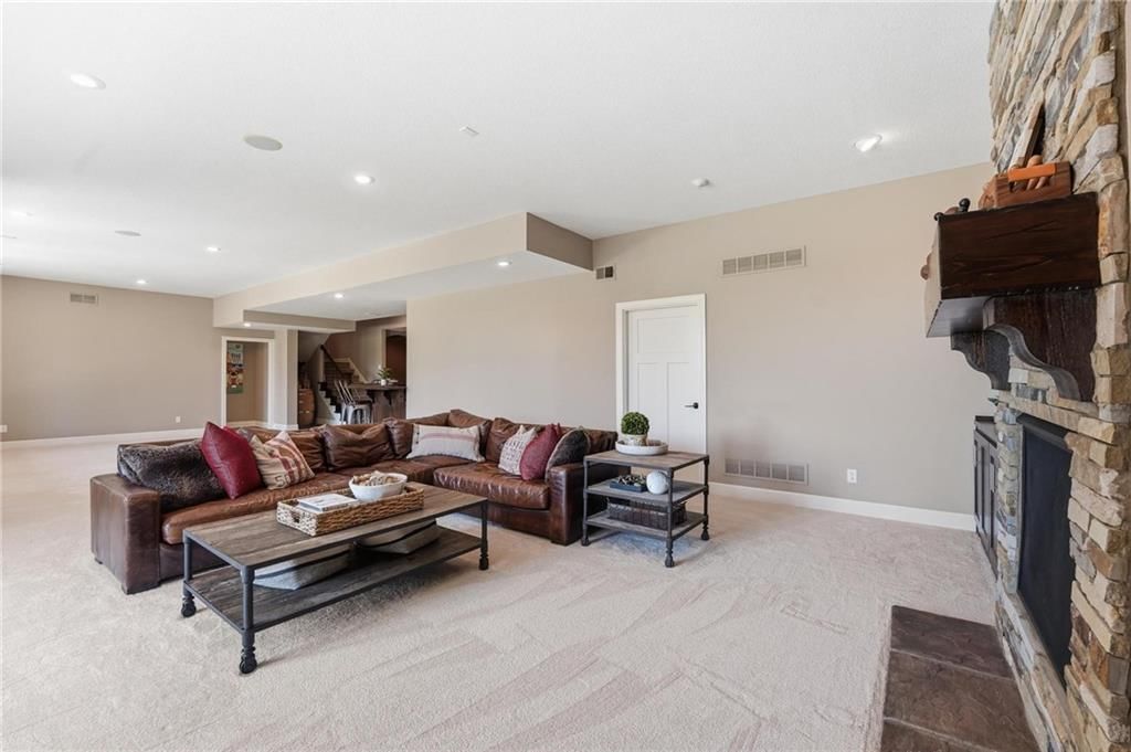 16421 Oakmont Street — photo 76
