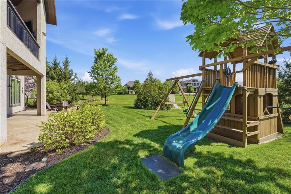 16421 Oakmont Street — photo 91