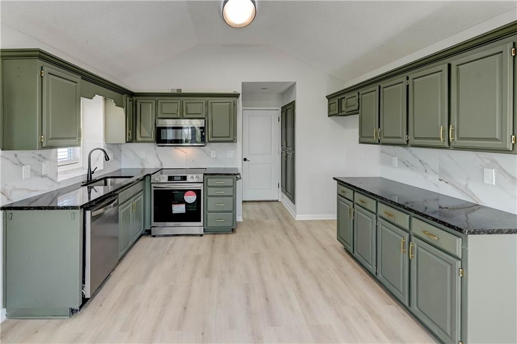 4300 NE Blue Jay Circle — photo 6