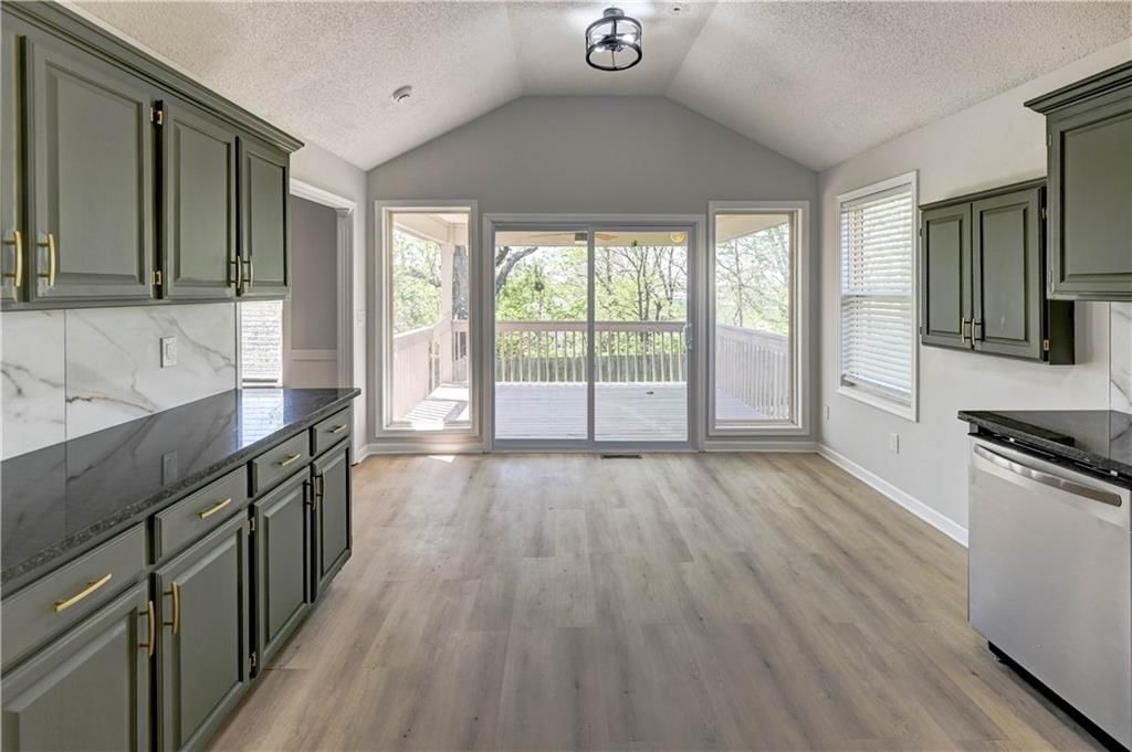4300 NE Blue Jay Circle — photo 8