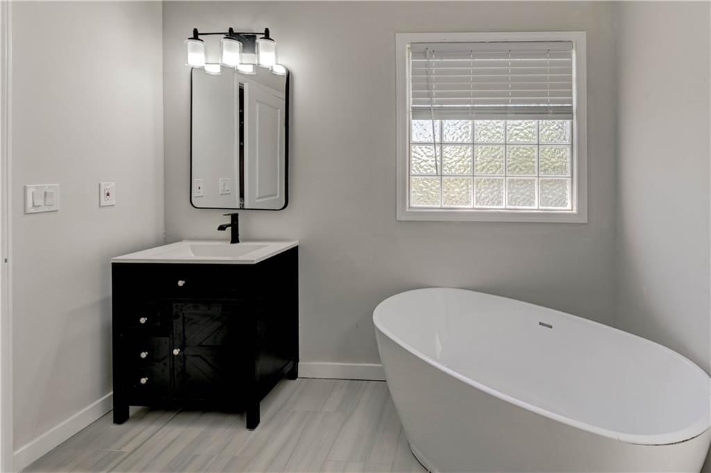 4300 NE Blue Jay Circle — photo 17
