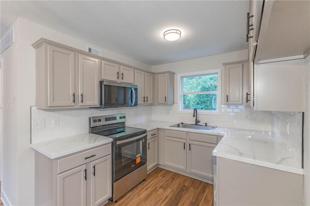 8855 Ann Avenue — photo 7
