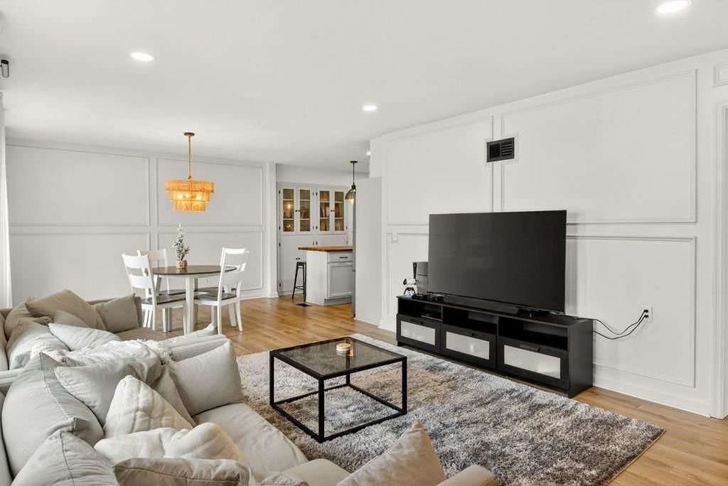 6620 W 56th Street — photo 9